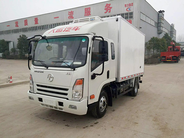 大運排半3.75米貨廂冷藏車