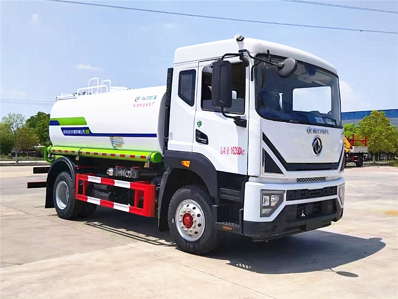 道路灑水車(chē)
