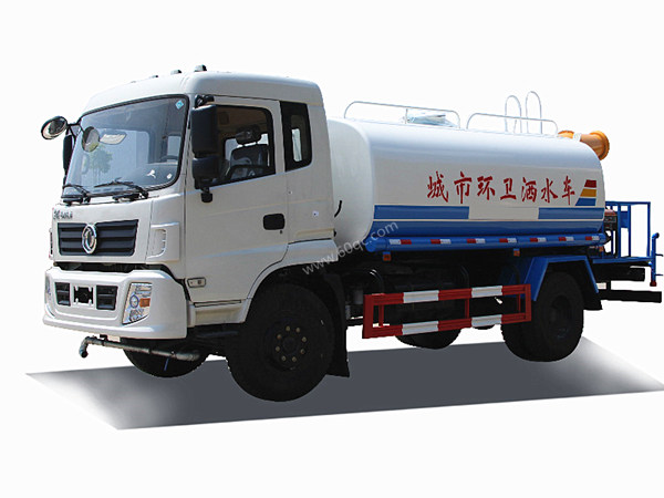 東風(fēng)專(zhuān)底12噸霧炮車(chē)