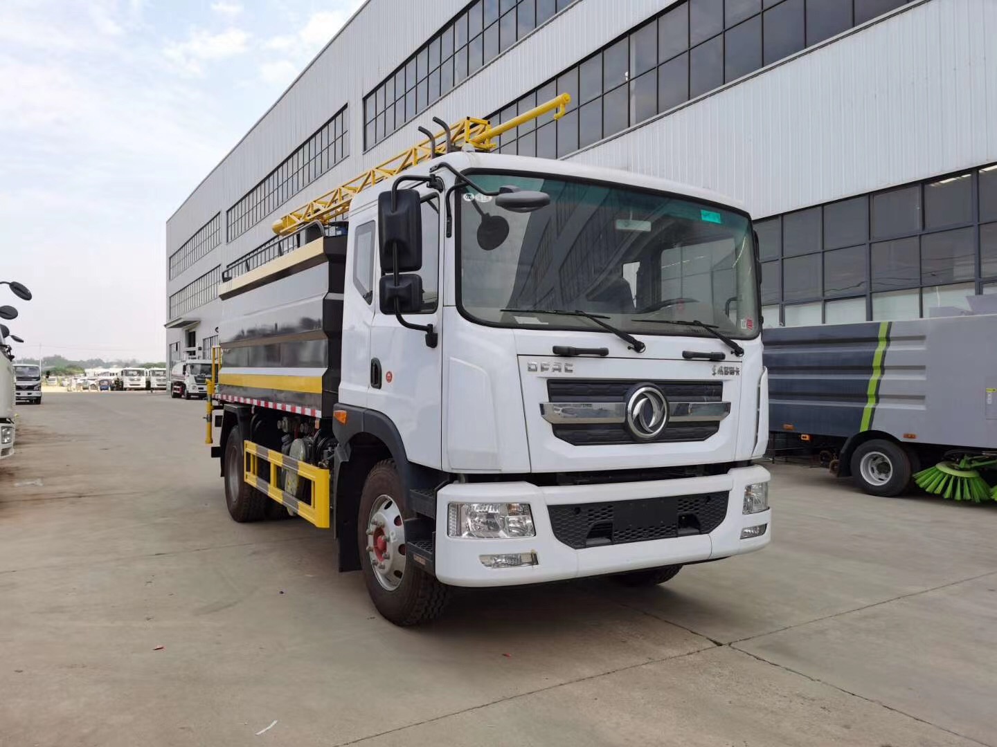 東風D9鐵路抑塵車 東風D9鐵路抑塵車